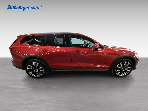 Volvo V60 Cross Country 5 of 19