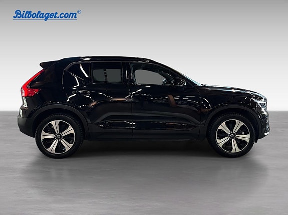 Volvo EX40 4 of 5