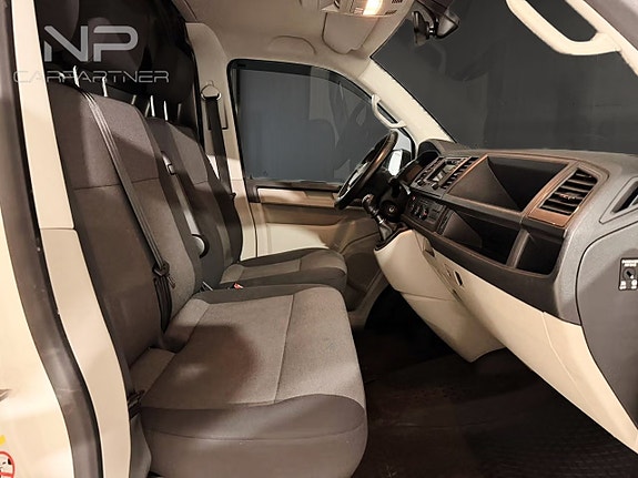 Volkswagen Transporter 10 of 23