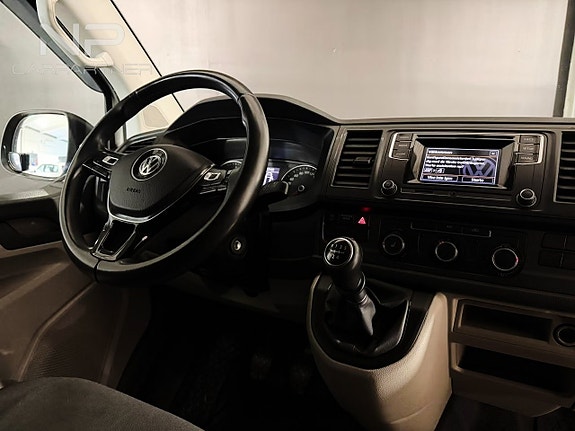 Volkswagen Transporter 11 of 23