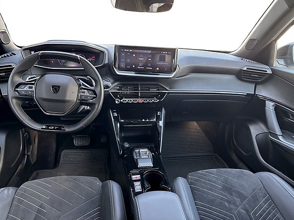 Peugeot 2008 6 of 17