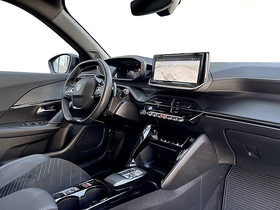 Peugeot 2008 13 of 17