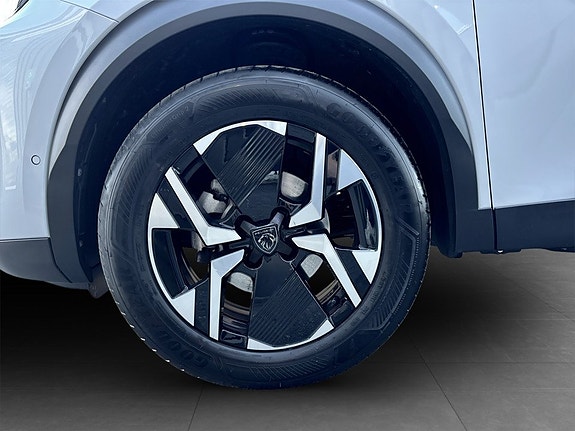 Peugeot 2008 16 of 17