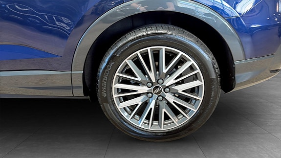 Audi Q3 6 of 13