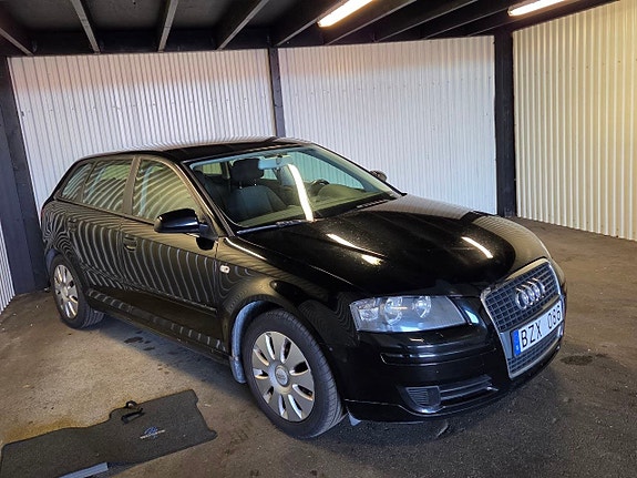 Audi A3 4 of 5