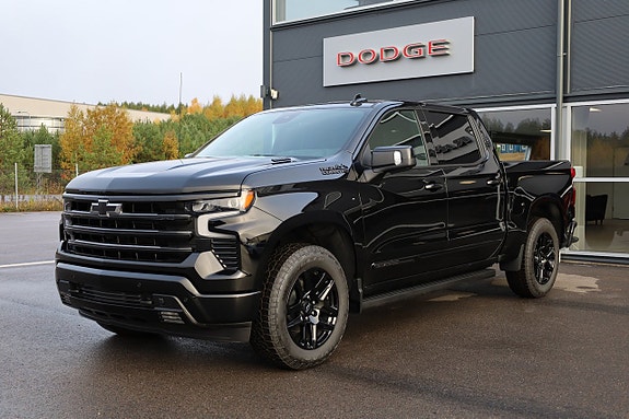 Chevrolet Silverado 1500 3 of 5