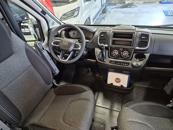 Dethleffs GlobeTrail Active 600 DS dieselvärme, automat, 140 hk, infällda fönster 19 of 19
