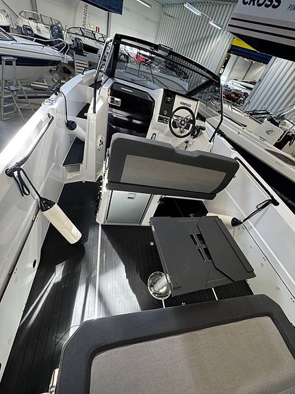 Ryds 735 VI Inombordare V8 350 HK *26 timmar* 6 of 12