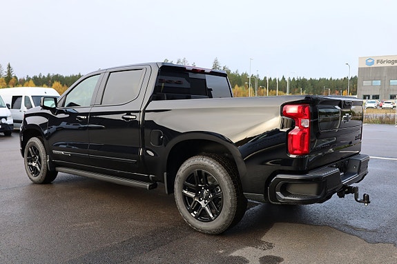 Chevrolet Silverado 1500 6 of 24