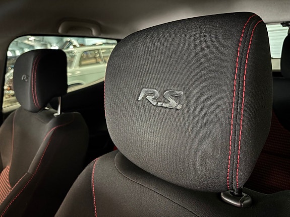 Renault Clio 9 of 11