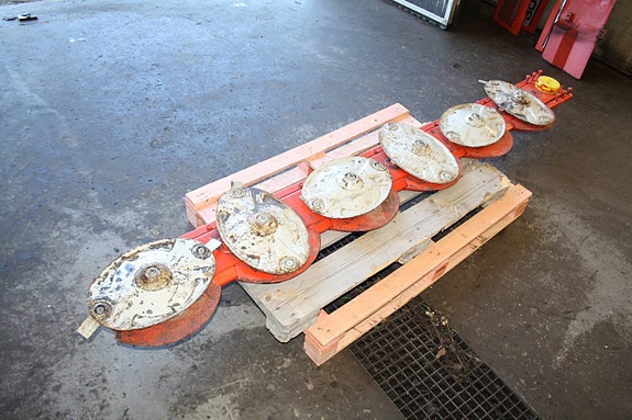 Balk till Kuhn GMD 66 rotorslåtter, ny!