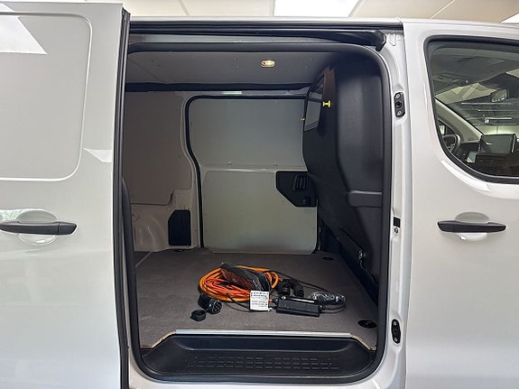 Toyota Proace 8 of 12