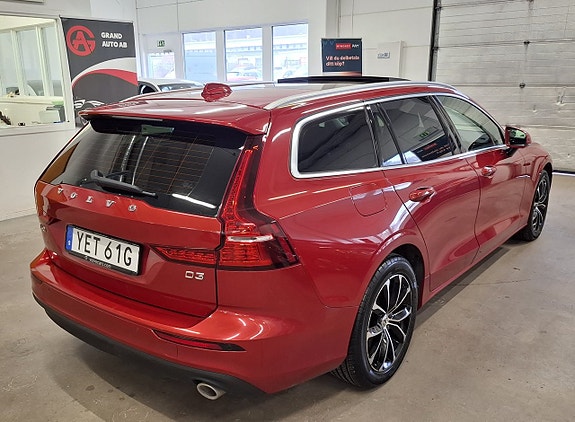 Volvo V60 4 of 29