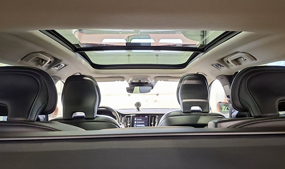 Volvo V60 17 of 29