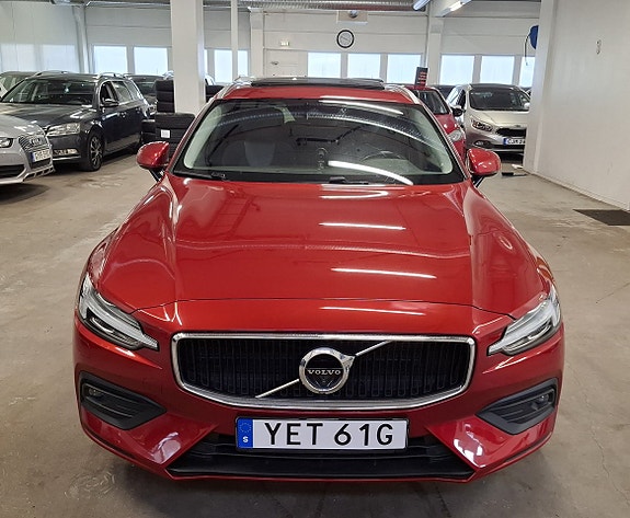 Volvo V60 8 of 29