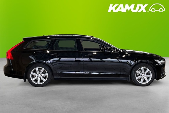 Volvo V90 2 of 5