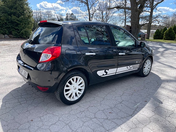 Renault Clio 6 of 15