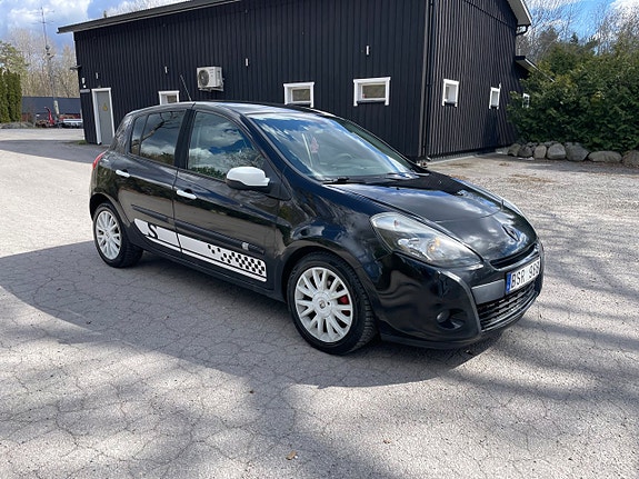 Renault Clio 2 of 5