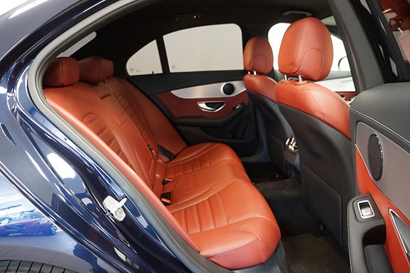 Mercedes-Benz C220 d 11 of 16