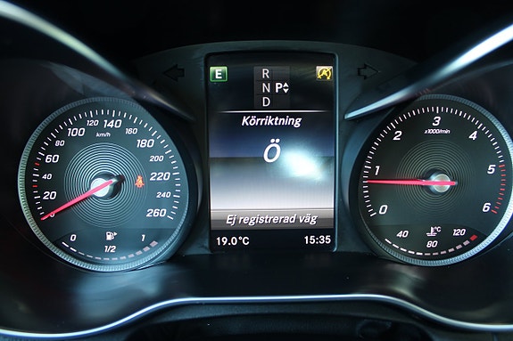 Mercedes-Benz C220 d 12 of 13
