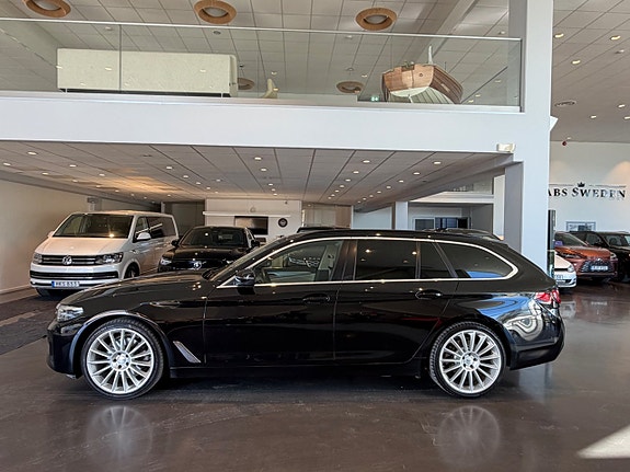 BMW 520d 2 of 5