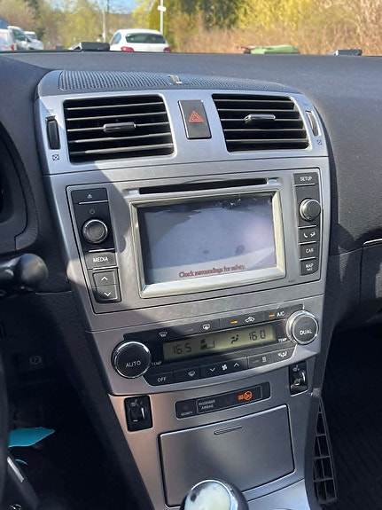 Toyota Avensis 18 of 22