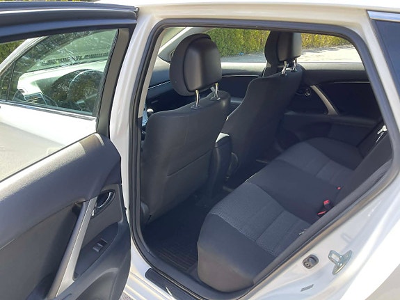 Toyota Avensis 17 of 22