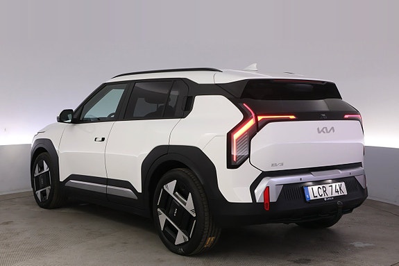 Kia EV3 4 of 5