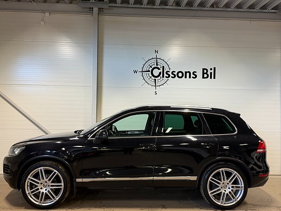 Volkswagen Touareg 3 of 5