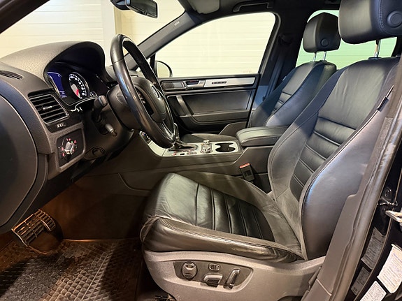 Volkswagen Touareg 14 of 21