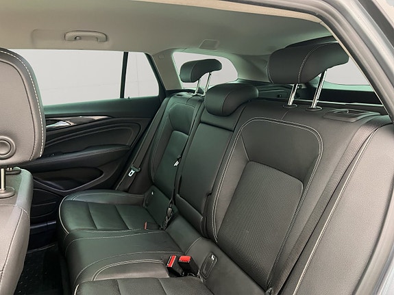 Opel Insignia 14 of 29
