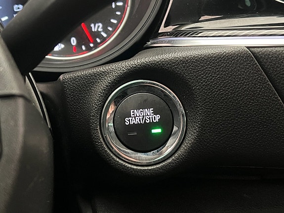 Opel Insignia 22 of 29