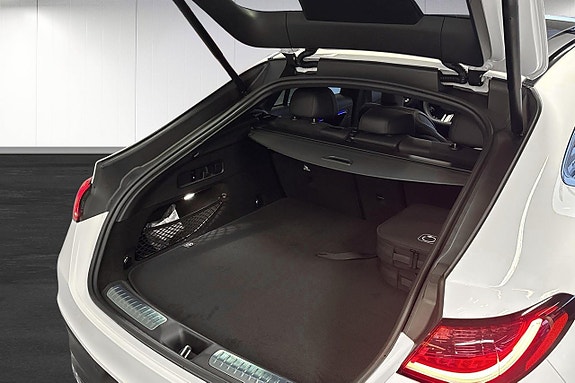 Mercedes-Benz GLC300 de 17 of 23