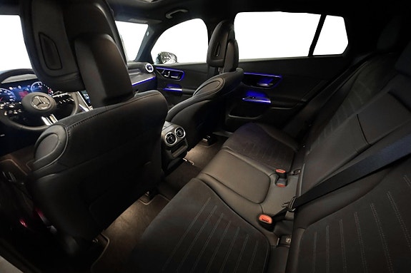 Mercedes-Benz GLC300 de 15 of 23