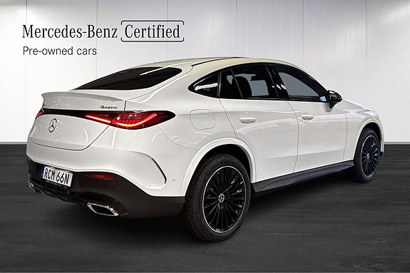 Mercedes-Benz GLC300 de 3 of 5
