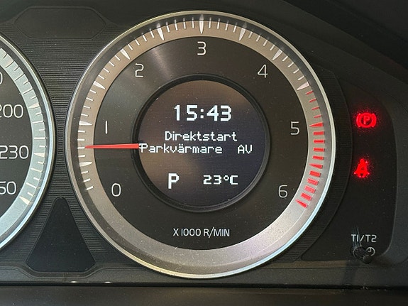 Volvo V70 11 of 19