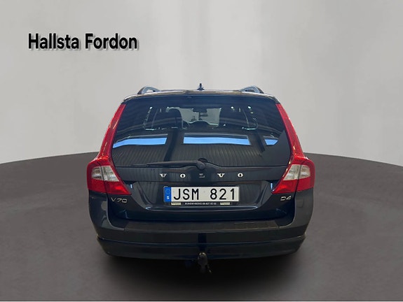 Volvo V70 5 of 19
