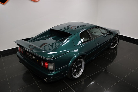 Lotus Esprit 12 of 25