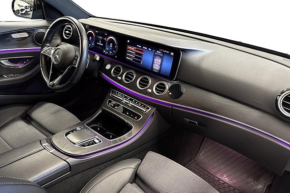 Mercedes-Benz E300 de 11 of 23