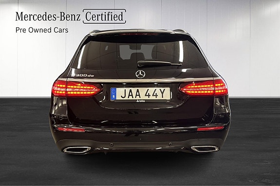 Mercedes-Benz E300 de 7 of 23
