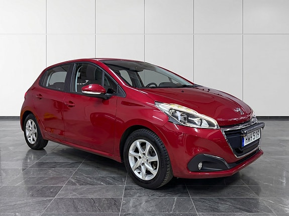 Peugeot 208 6 of 18