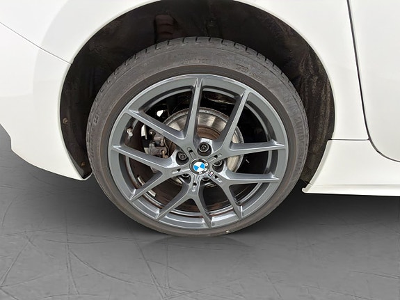 BMW 118i 30 of 30