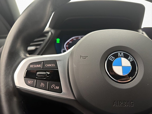 BMW 118i 15 of 30