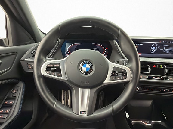 BMW 118i 13 of 30