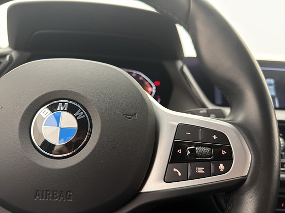 BMW 118i 17 of 30