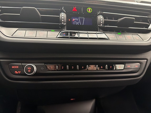 BMW 118i 22 of 30