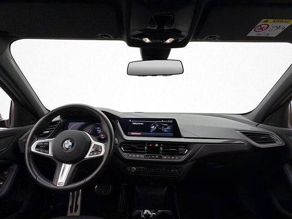 BMW 118i 12 of 30