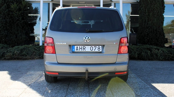 Volkswagen Touran 5 of 5