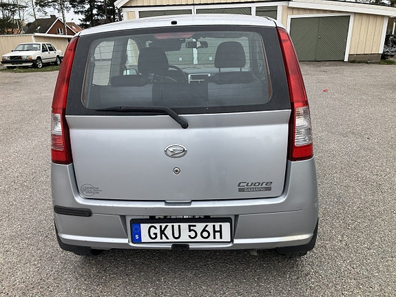 Daihatsu Mira 6 of 8