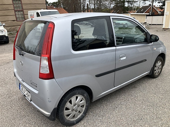 Daihatsu Mira 4 of 8